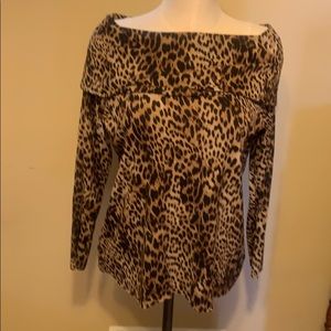 Leopard print top